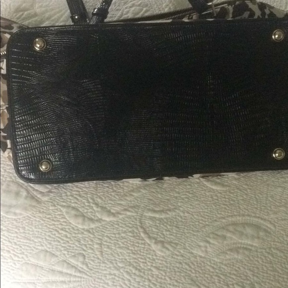 Brahmin expandable bag - Picture 2 of 7